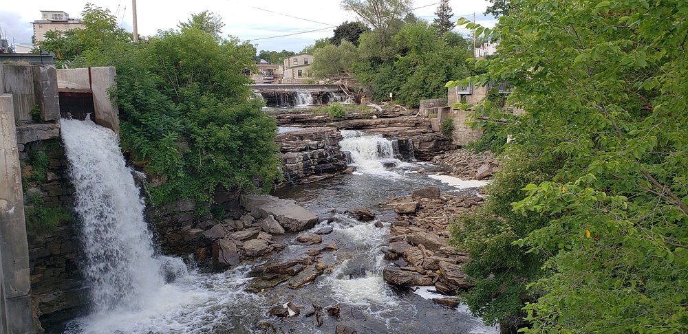 Grand Falls On Mississippi